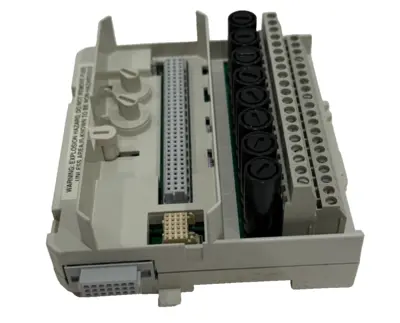 NEW ABB 3BSE008572R1 PLC MODULE TERMINATION UNIT