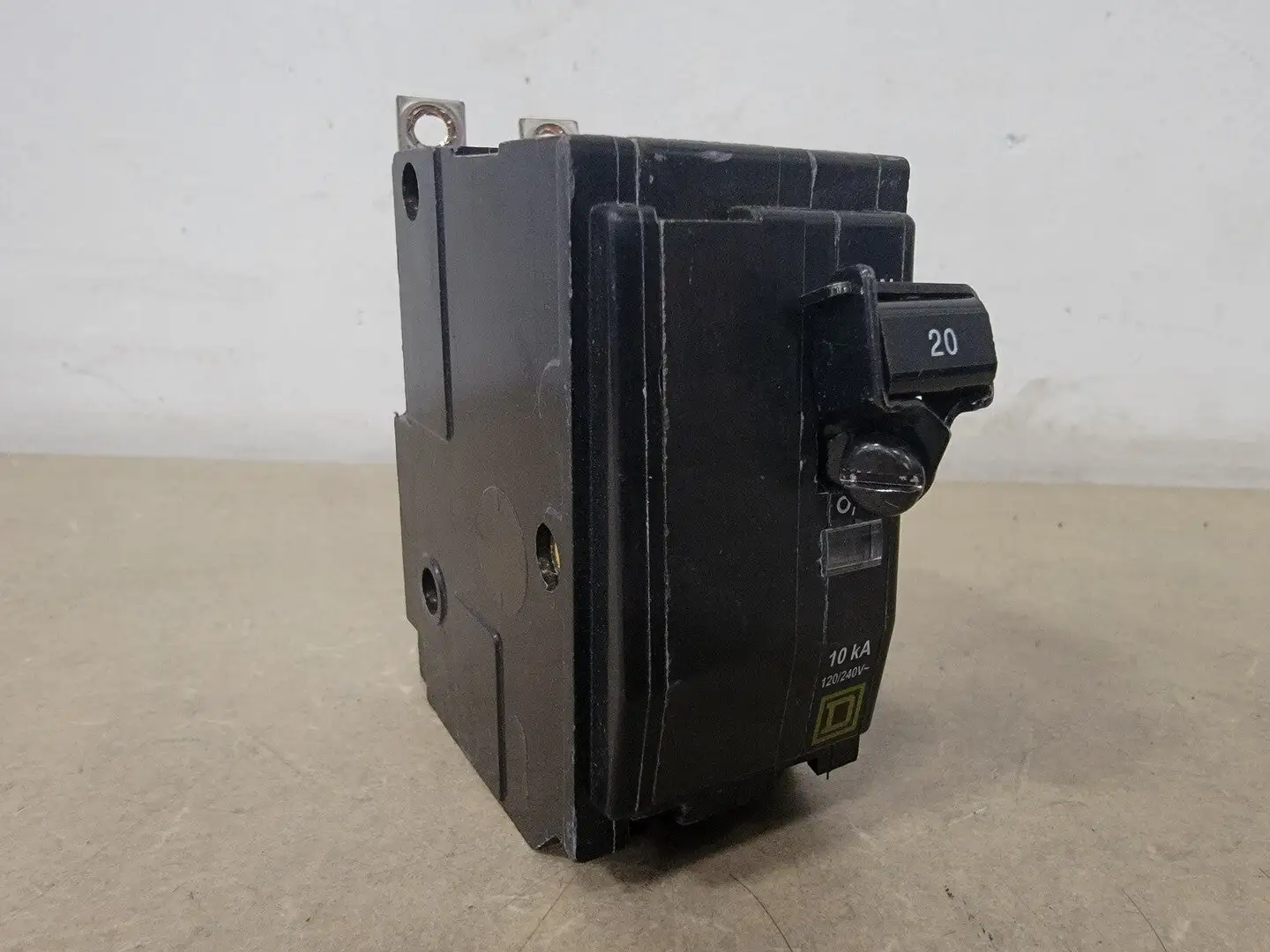 USED SQUARE D QO120