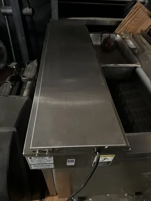 174-0172 H And K 5-Pan Self Contained Prep Rail Cooler