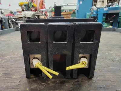 Used MITSUBISHI NF-SF2015 Switchgears British Columbia CA | Lenmark #243423