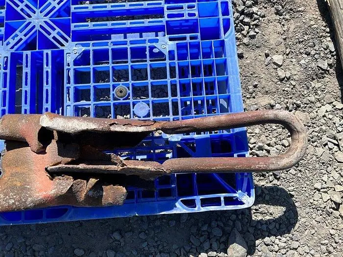 Used AFTERMARKET 5-1/2" LIFTING PULLING BAIL HANDLE FOR TOP OF DART VALVE FOR CABLE TOOL Handles & Knobs Pennsylvania US | East West Machinery & Drilling #1417335