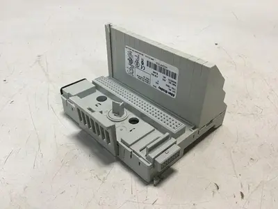 USED ALLEN BRADLEY 1794-TB3S SER A