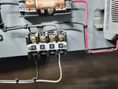 Used 2009 GE INDUSTRIAL SYSTEMS 64235115-N Switchgears British Columbia CA | Lenmark #239513