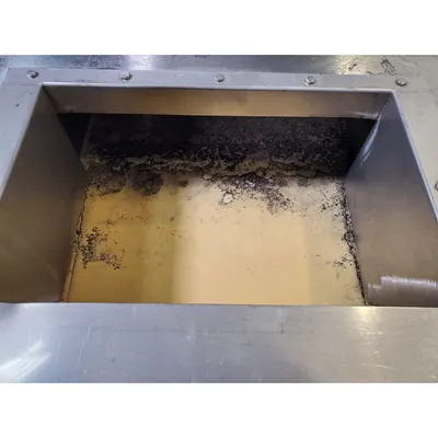 Used 24" X 30" Ktron Weigh Belt Feeder