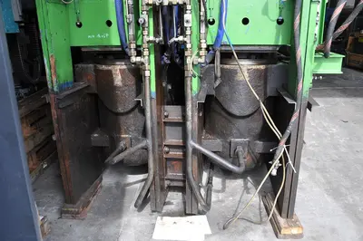 USED FONTIJNE 2000 TON HEATED