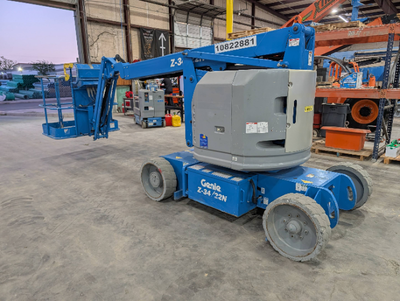 Used 2018 Z-34/22N Genie Articulating Boom Lifts Texas US | Stack Equipment #1418918