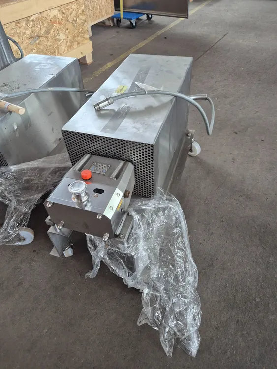 Used JOHNSON PUMP 2/0017 Centrifugal Pumps CZ | Perry Equipment #1266882