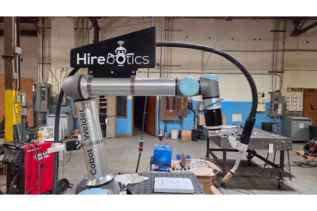 Used 2022 HIREBOTICS UR10E Robotic Welding Cells Illinois US | Revelation Machinery #1348929