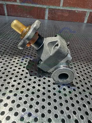 USED ITT / GRINNELL 316L STAINLESS STEEL DIAPHRAGM VALVE W/ 1" SANITARY FITTING CF3M