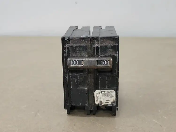 Used SIEMENS Q2100 Switchgears British Columbia CA | Lenmark #239823