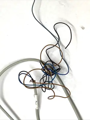 USED SMC AUTO SWITCH 3-WIRE PNP PERP CABLE 0.5M IP67 5–24VDC LOT OF 2