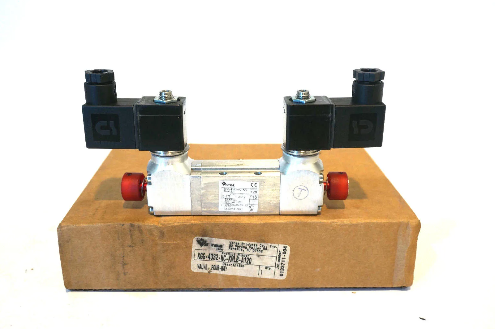NEW VERSA KGG-4332-HC-KMLB-A120 4-WAY VALVE KGG4332HCKMLBA120