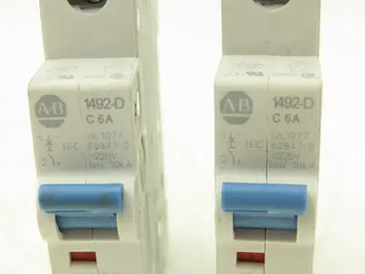 Allen Bradley 1492-D1C060 Mini Circuit Breaker 6A 1-Pole 220V 1PH Ser D Lot of 2