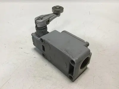 USED OMRON WLCA2-2