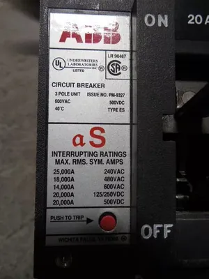 ABB UXAB 727131 R 103 Circuit Breaker 20 Amps 600VAC Used