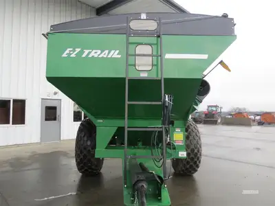 Used 2024 E-Z TRAIL 550 Grain Carts Pennsylvania US | Zimmerman Farm Service #1409930