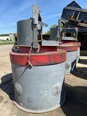 USED CHARGING BUCKETS