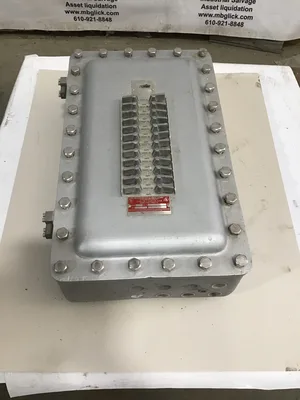 GS 7N24 Enclosure Explosion Proof Panelboard Breaker Hazardous Location