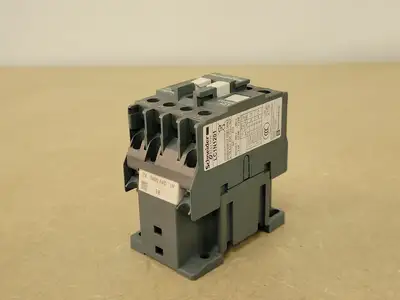 USED SCHNEIDER ELECTRIC LC1N1201B5