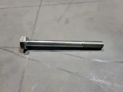 NEW KOMATSU 01011-81000