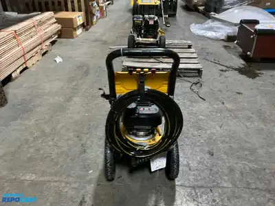 DeWalt 3100 PSI Model DXPW61336 Pressure Washer with Honda GCV170 Motor