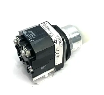 USED ALLEN BRADLEY SER. T ILLUMINATED PUSHBUTTON WHITE