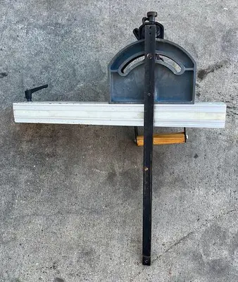 USED ACCU-MITER TABLE SAW MITER GAUGE