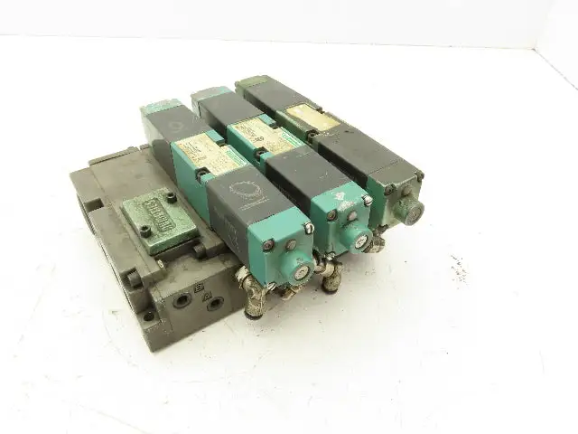 Numatics 081SS500M000061 Pneumatic Flexiblok Manifold 3/2 Position Spool Valve