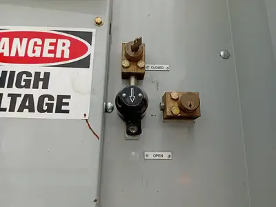 Used 2008 UEE _UNKNOWN_ Switchgears British Columbia CA | Lenmark #1427020