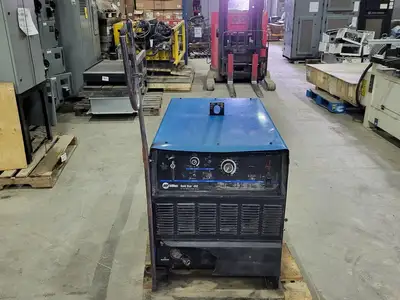 Gold Star 452 CC DC Welding Power Source