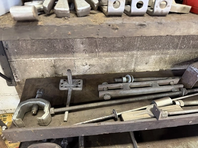 Used _UNKNOWN_ _UNKNOWN_ Internal bearing puller kits Michigan US | Miedema Asset Management Group #1372037