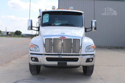 New | in-Stock 2027 PETERBILT 548 Rolloff Trucks Texas US | Roll Off Truck World #1492013