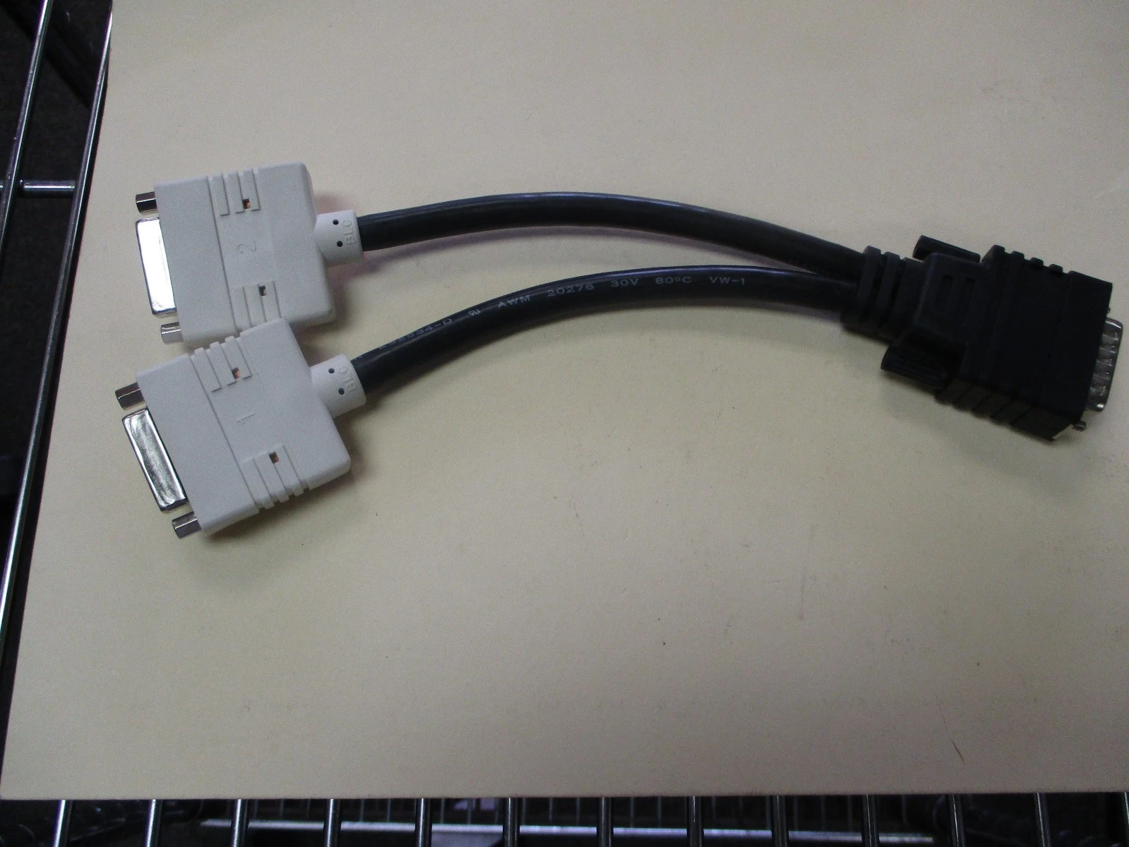 New E52534-D (20276) DSM 59-pin to Dual Y Splitter Computer Cable