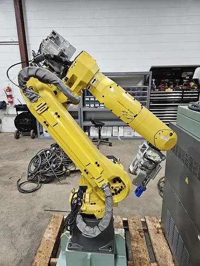 Used 2008 FANUC M-20IA Robots Ohio US | Six Axis Solutions #397817