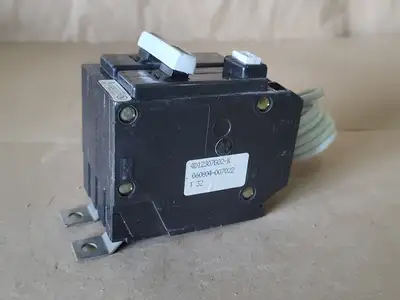 USED CUTLER-HAMMER QBGF2020