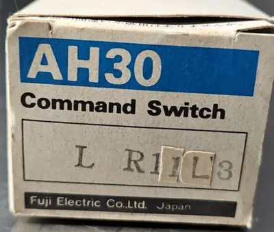 FUJI ELECTRIC AH30-L-G11L3 Command Switch. Loc4E-28