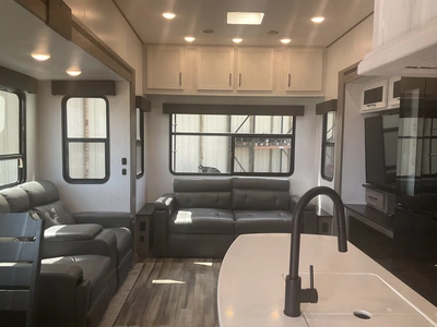 Used 2021 MILESTONE 377MB Campers, Caravans, Motorhomes Michigan US | Miedema Asset Management Group #1335040