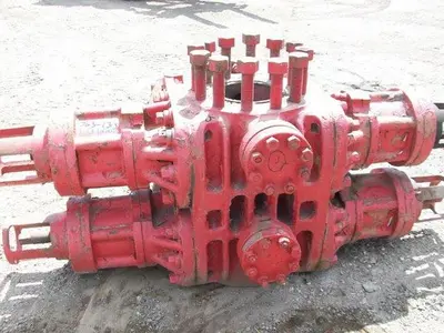 USED SHAFFER LWS, 5,000 PSI, 9" DOUBLE RAM BOP