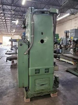 Used 1981 OKK MH-4V Vertical Mills Pennsylvania US | Hildebrand Machinery Co. #1481711