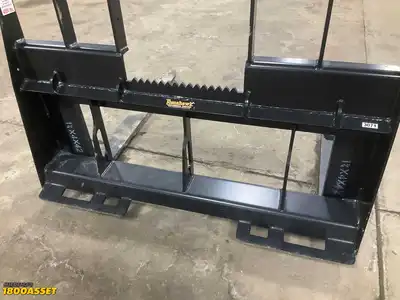 New Tomahawk Heavy Duty Skid Steer 42" Fork Attachment, Walk-Through Universal Quick Attach...