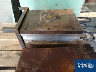 USED Battenfeld Gloucester 85 Ton Battenfeld Injection Molder, Model BK850/200