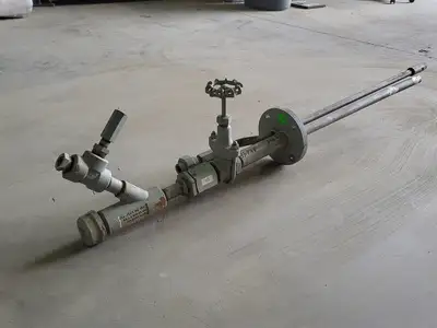 Valve/Injector Assembly