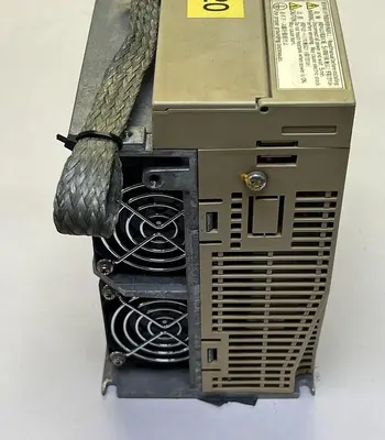 USED YASKAWA SGDH-20DE