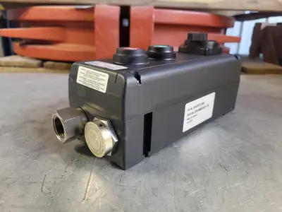 NEW CROUSE-HINDS GHG434