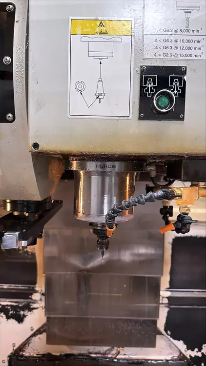 Used 2011 HURCO VM20 Vertical Machining Centers Illinois US | Machinery Marketing International #1418361