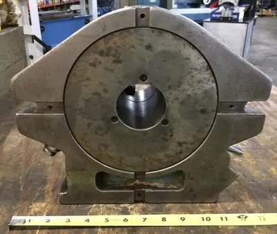 Used _UNKNOWN_ _UNKNOWN_ Dividing Heads Kentucky US | Aucto #1510823