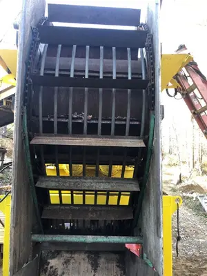Portable Mac Saturn 400 HP Dual Shaft Shredder / Recirculating Conveyor
