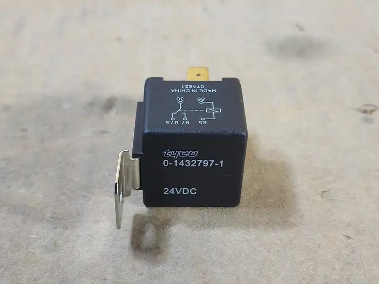 New | in-Stock KOMATSU PB4767 Relays & Switches British Columbia CA | Lenmark #367424