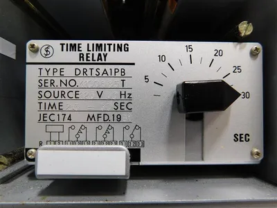 Fuji Electric DRTSA1PB Time Limiting Relay 2.5-30s Type DQBA2 DRHHB1CA Used