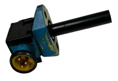 USED NAMCO EE230-18720 CYLINDICATOR SENSOR LPR 2.062"